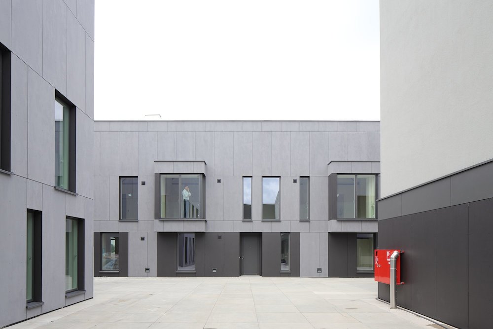 Entry 5 Image 7